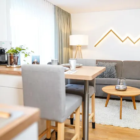 Simon's Apartment *