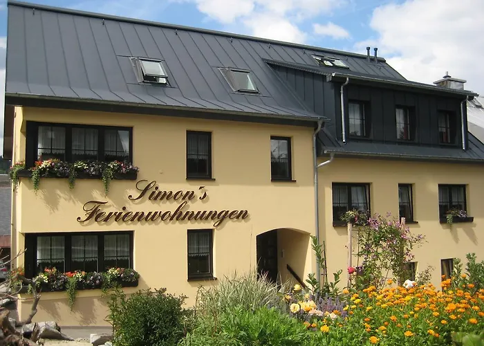 Апартаменты Simon's *